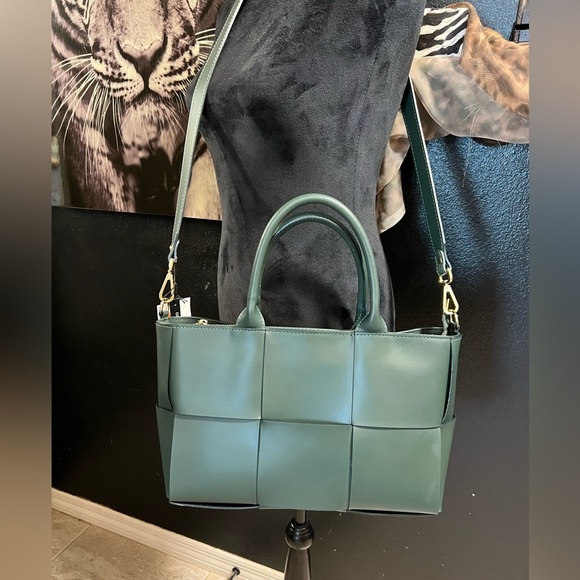 💚💚NWOT-Valentina Fiore,Made in Italy, GORGEOUS Genuine leather Green tote💚💚 - Picture 4 of 12